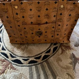 💯Authentic MCM large size tote handbag